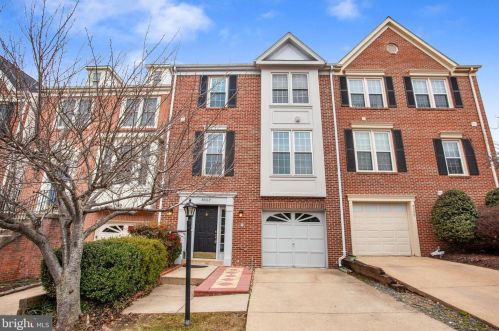 8002 Readington Ct, Springfield, VA 22152-3659