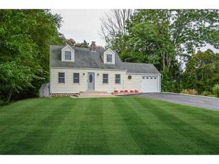 4 Elm St, Hopkinton, RI 02804-2102