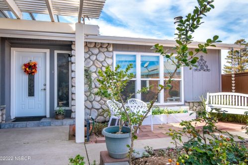 3481 Quail Meadows Dr, Santa Maria, CA 93455-2477
