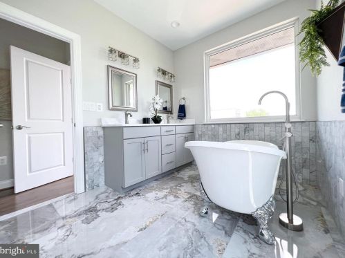 1010 15th St, Washington DC  20003-3213 exterior