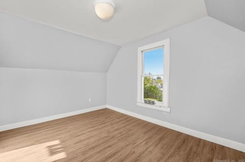 219 6th St, Bridgeport CT  06607-1046 exterior