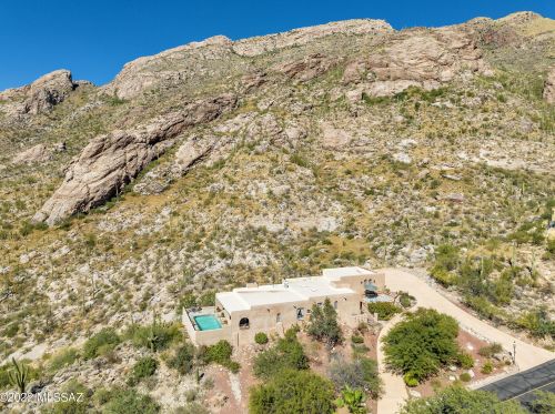 5011 Oakmont Dr, Tucson, AZ 85718-1708