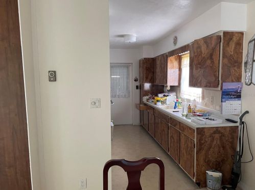 15810 2nd St, Saint Petersburg, FL 33708-1714