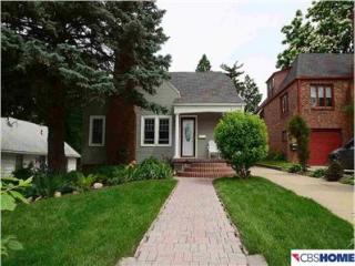 4512 Woolworth Ave, Omaha NE  68106-2052 exterior