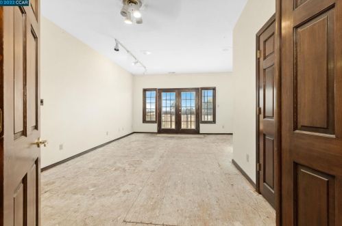 1900 Tule Ln, Oakley CA  94561-5088 exterior