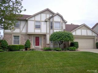 26910 Shawnee Dr, Perrysburg, OH 43551-5400