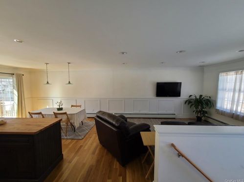 595 Mountain Rd, Port Jervis NY  12771-3165 exterior