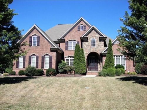 8120 Zinfandel Dr, Kernersville, NC 27284-6716