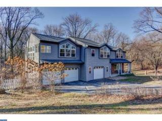 1404 Crestmont Dr, Downingtown, PA 19335-3705