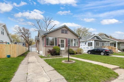 7144 Van Buren Ave, Hammond, IN 46324-1948