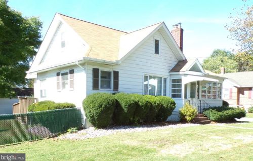 100 Silview Ave, Wilmington, DE 19804-3320