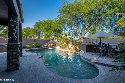 4595 Newport St, Chandler, AZ 85249-4891