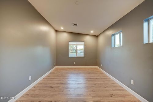 7814 11th Ave, Phoenix AZ  85021-7113 exterior