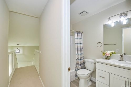 1527 Alexis Ave, Anaheim CA 92802-1326 exterior