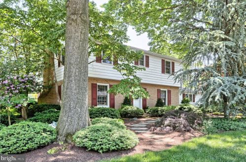 427 Candlewyck Rd, Camp Hill, PA 17011-8426