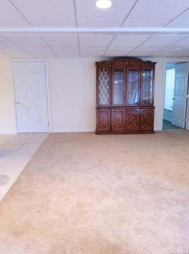 9 Equestrian Way, Poughquag NY  12570-5901 exterior