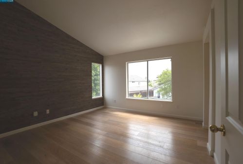 732 Caskey St, West Pittsburg, CA 94565-6775