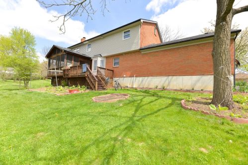 7461 Fitzroy Ct, Cincinnati OH  45241-1260 exterior