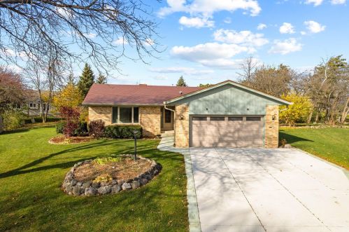 12890 Scarborough Ct, Waukesha WI  53151-6128 exterior