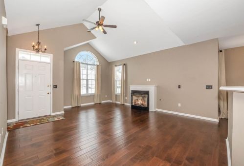 1104 Traverse Creek Dr, Milford, OH 45150-5071