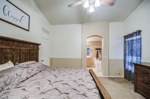 4057 Summer Ct, Gilbert AZ  85297-6602 exterior