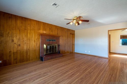 9235 Jovic Rd, Lakeside, CA 92040-4503