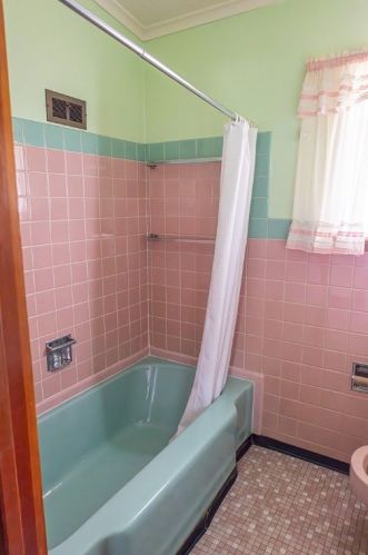 3711 6th Ave, Beaver Falls PA  15010-1918 exterior