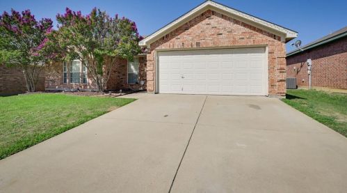 1711 Tonya May Ln, Midlothian TX  76063-5938 exterior