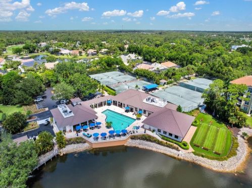 93 Cypress View Dr, Naples FL  34113-8066 exterior