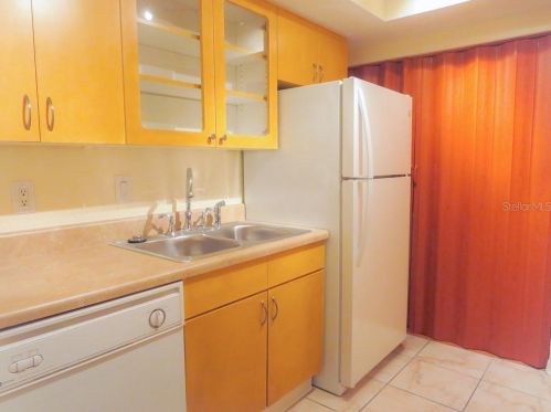 11562 8th St, Saint Petersburg, FL 33716-2631
