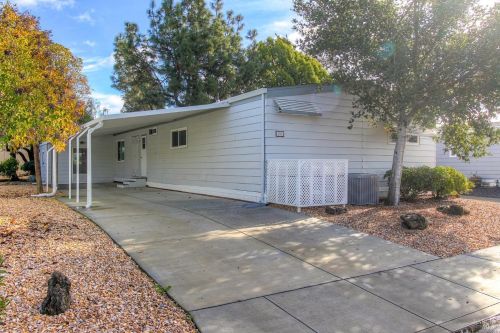 103 Westgate Cir, Santa Rosa, CA 95401-5846