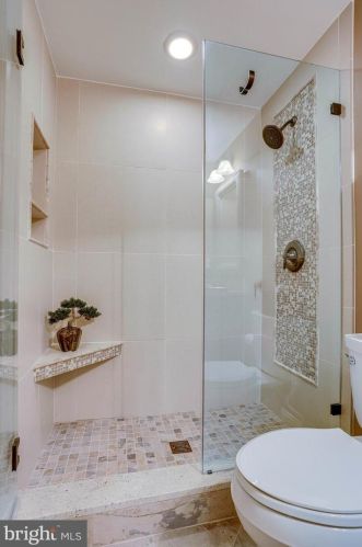 11406 Wild Bramble Way, Herndon VA  20194-1001 exterior