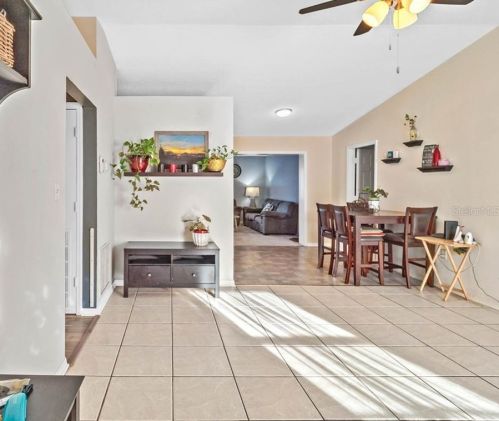 2657 Pam St, Tavares, FL 32778-9110