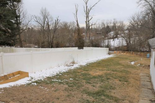 30 Eastern Ave, Covington KY 41018-1922 exterior