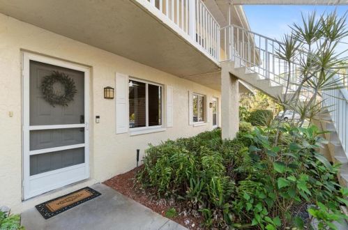 3451 County Barn Rd, Naples, FL 34112-7434
