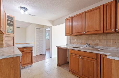 584 Greenway Ter, Port Saint Lucie FL  34983-2643 exterior