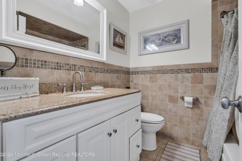 81 Oakland Dr, Bricktown NJ  08724-4560 exterior