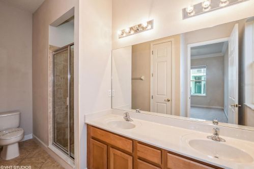 1427 Fairview Cir, Kissimmee FL 34747-6775 exterior