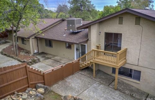 14 Service Cir, Oroville CA  95966-3715 exterior