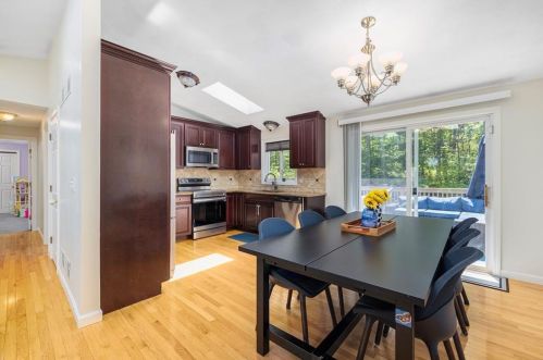 86 Hilltop Dr, Providence RI  02919-3013 exterior