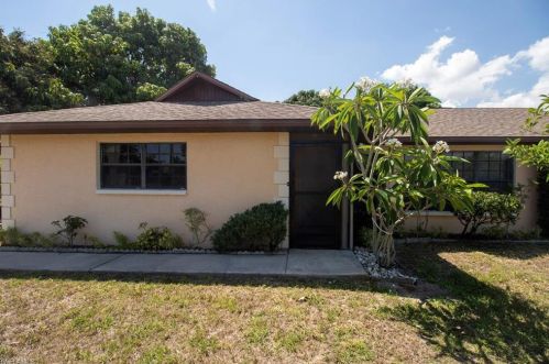 2225 2nd St, Cape Coral, FL 33909-2876