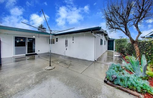 7712 Davmor Ave, Stanton CA 90680-3113 exterior