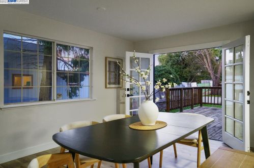 2954 Clearland Cir, West Pittsburg CA  94565-3243 exterior