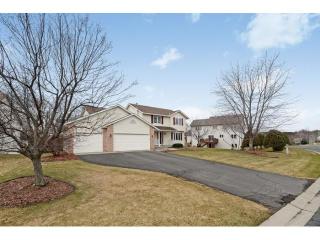 9325 Parkside Dr, Saint Paul, MN 55125-7508