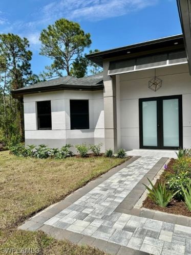 735 Sunrise Blvd, Lehigh Acres, FL 33974-0735