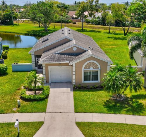 7572 Mansfield Hollow Rd, Delray Beach, FL 33446-3313