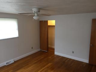 206 Waverly Pl, Lorain OH  44052-1169 exterior