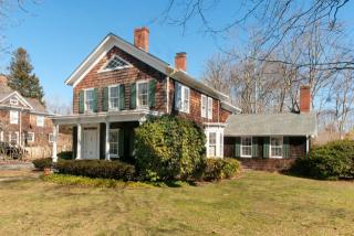 91 Lumber Ln, Bridgehampton, NY 11932-4008