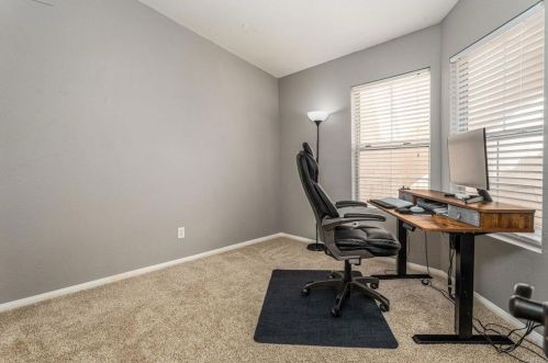 1325 Linsay Pl, Escondido CA  92026-3606 exterior