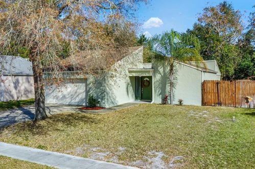 407 Edgemon Ave, Casselberry, FL 32708-2955